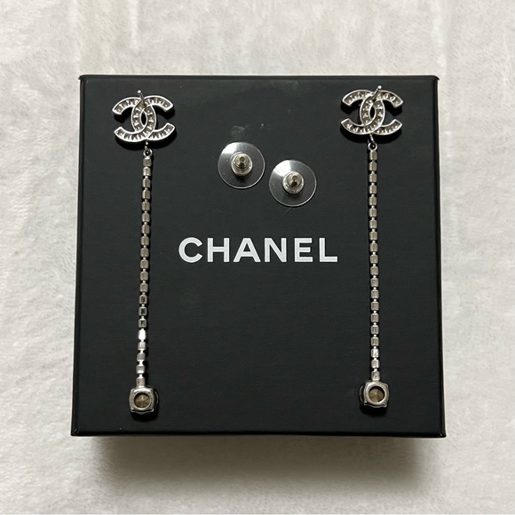 🚫SOLD🚫Chanel Classic CC Crystals Drop Earrings⭐️ - Picture 4 of 6
